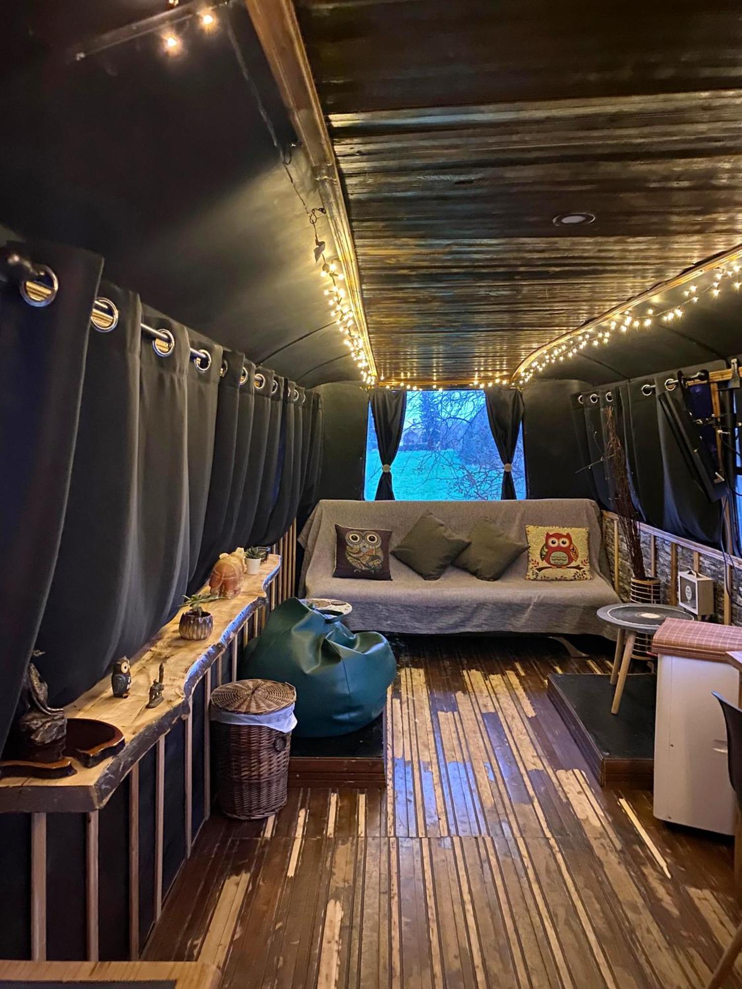 Hotel - Magic Bus - Klorakas Zewnętrze zdjęcie